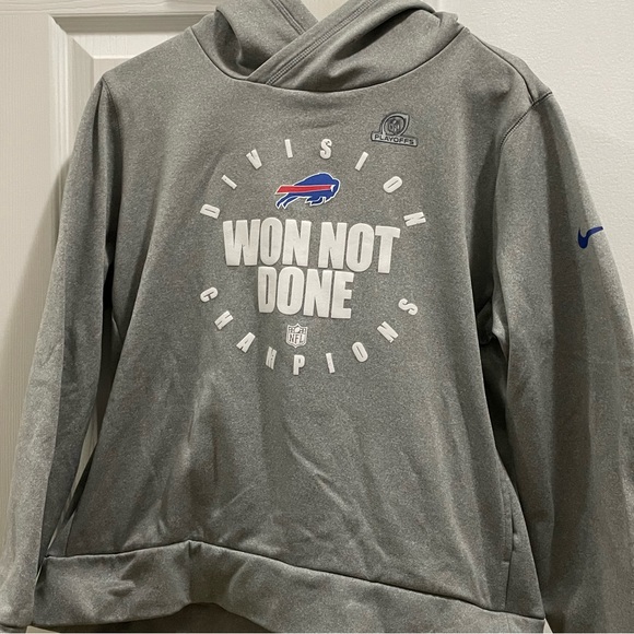 Women’s large Buffalo Bills hoodie - Picture 2 of 2